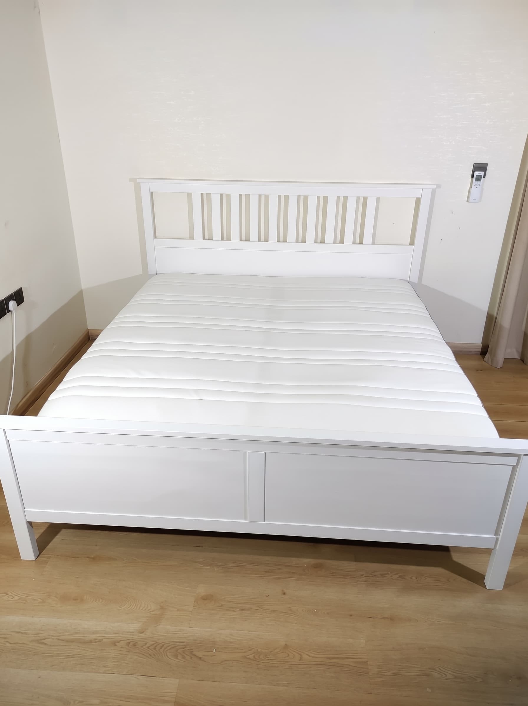 IKEA HEMNES Bed with IKEA Mattress, White, Queen